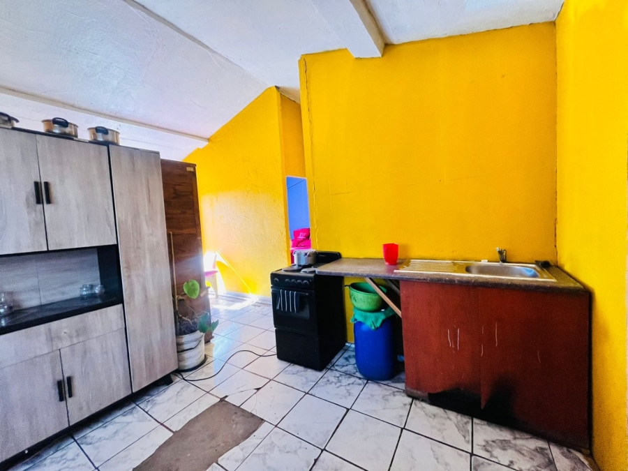 2 Bedroom Property for Sale in Bloemside 2 Free State